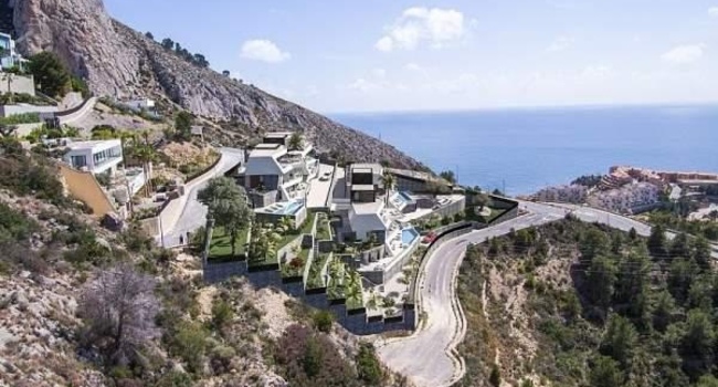 Недвижимость в Испании, Новая вилла с видами на море от застройщика в Альтеа,Коста Бланка,Испания